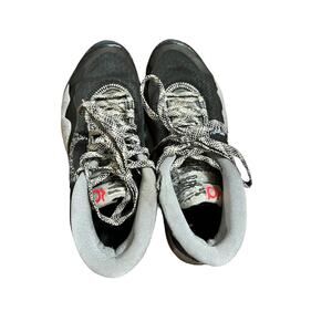 Nike Zoom KD12 Basketball Sneakers Boys Size 6.5 Black and Cement Gray & Black